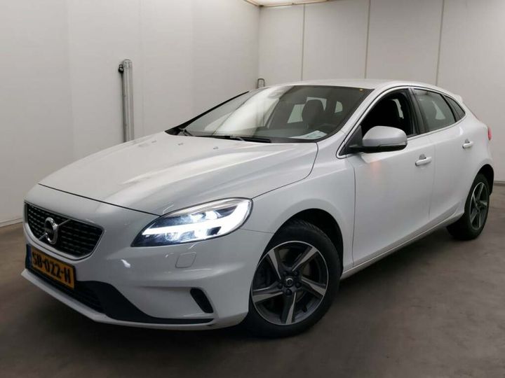 VOLVO V40 2018 yv1mva881j2506802