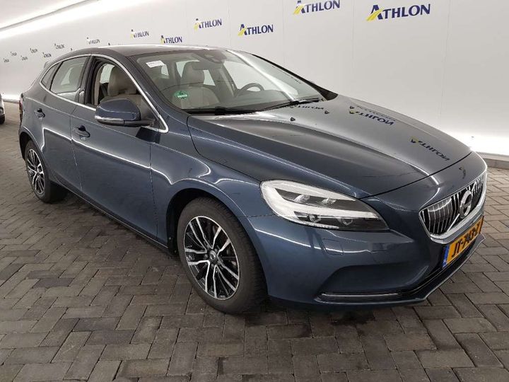 VOLVO V40 2016 yv1mva88dh2372172