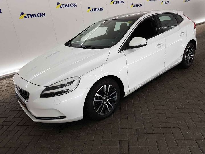 VOLVO V40 2016 yv1mva88dh2409946