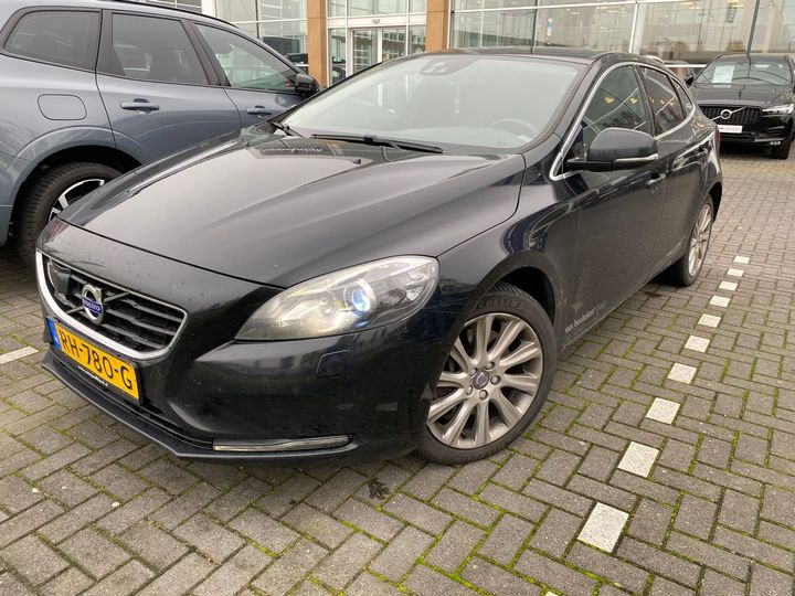 VOLVO V40 2015 yv1mva8l1f2229750