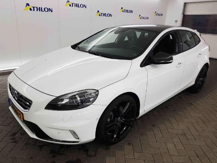 VOLVO V40 2015 yv1mva8ldg2296824