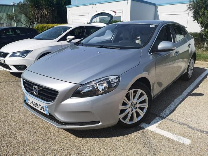 VOLVO V40 2015 yv1mva8ldg2320429