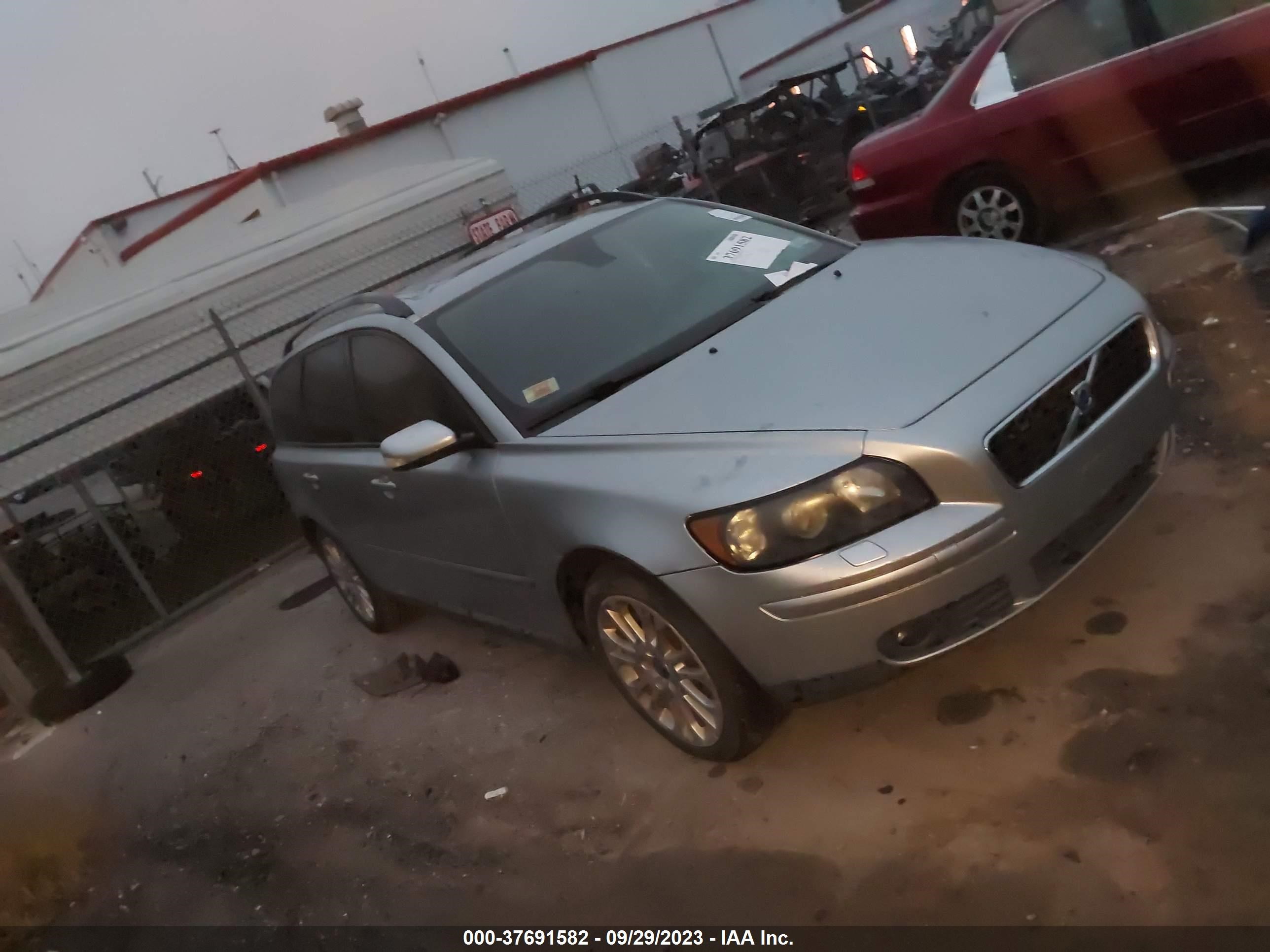 VOLVO V50 2006 yv1mw382262198062