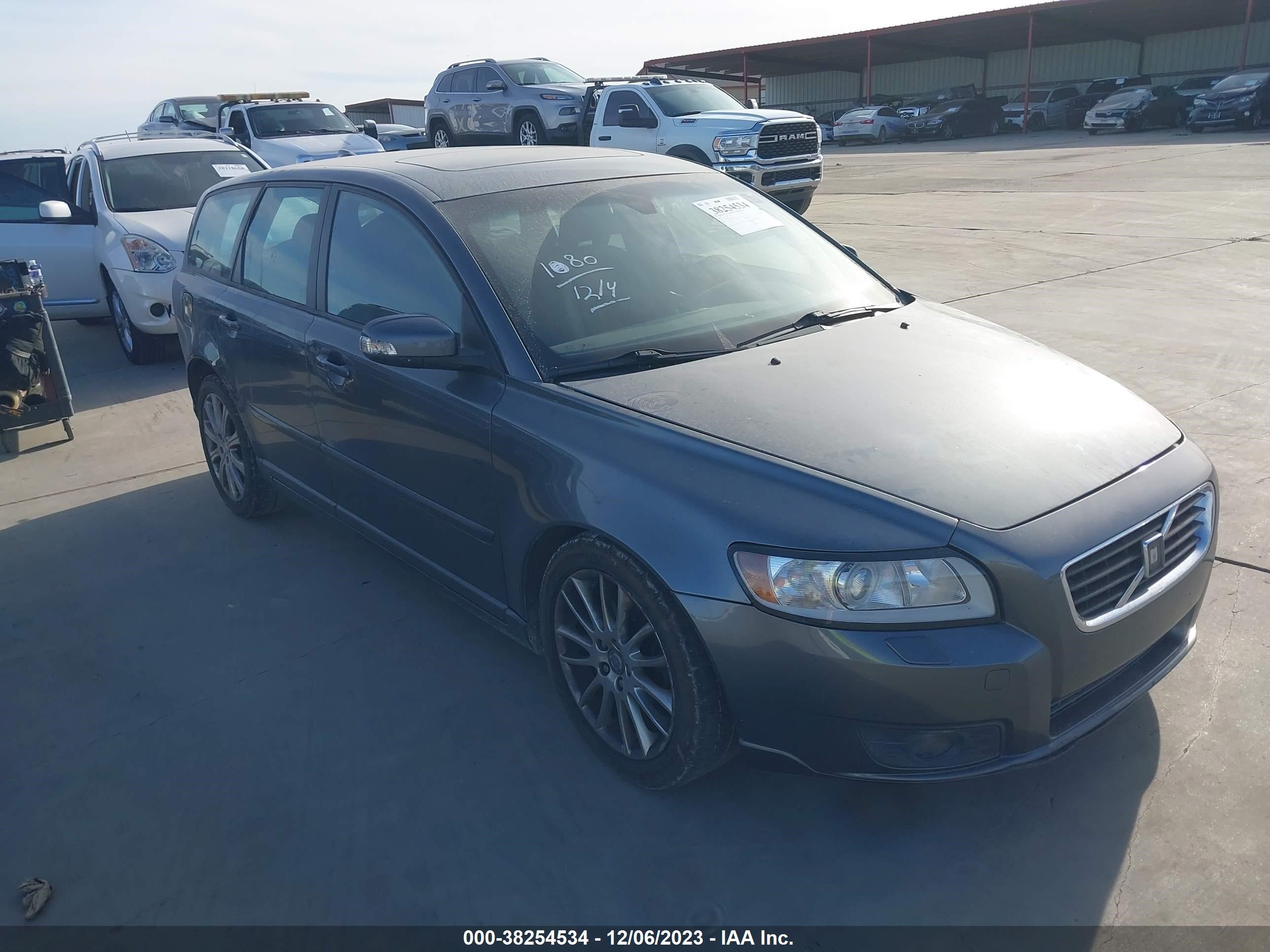 VOLVO V50 2009 yv1mw382x92471754