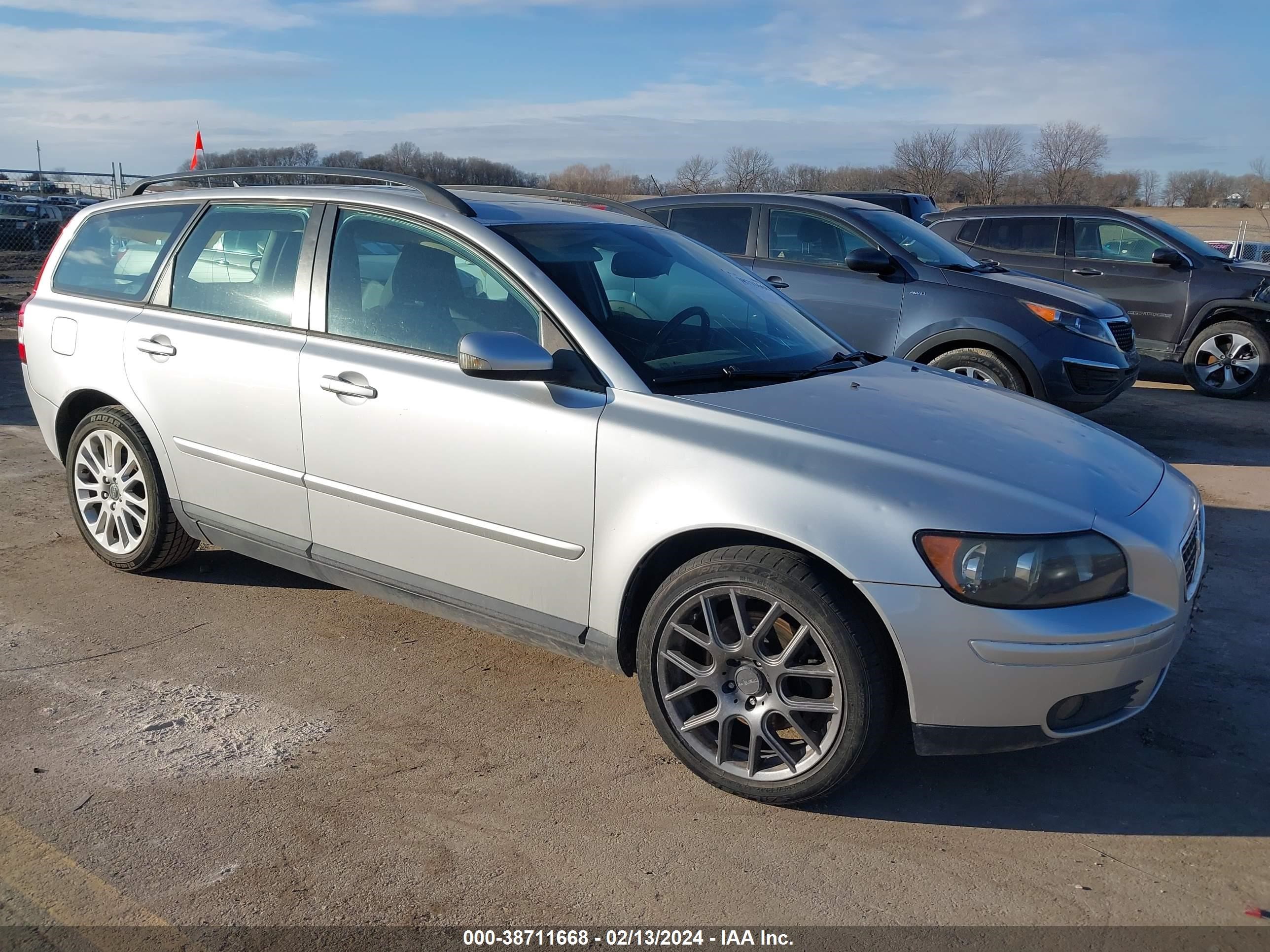 VOLVO V50 2005 yv1mw682x52041055