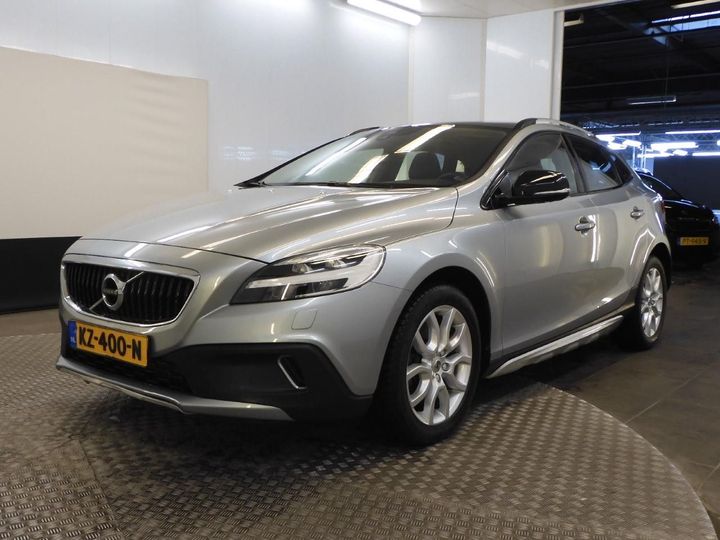 VOLVO V40 CROSS COUNTRY 2017 yv1mz29l0h2126569