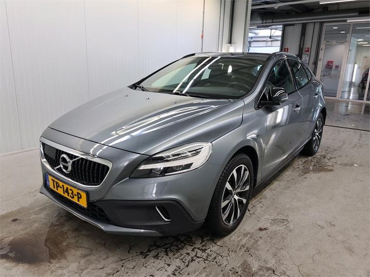 VOLVO V40 2018 yv1mz32v0k2173877