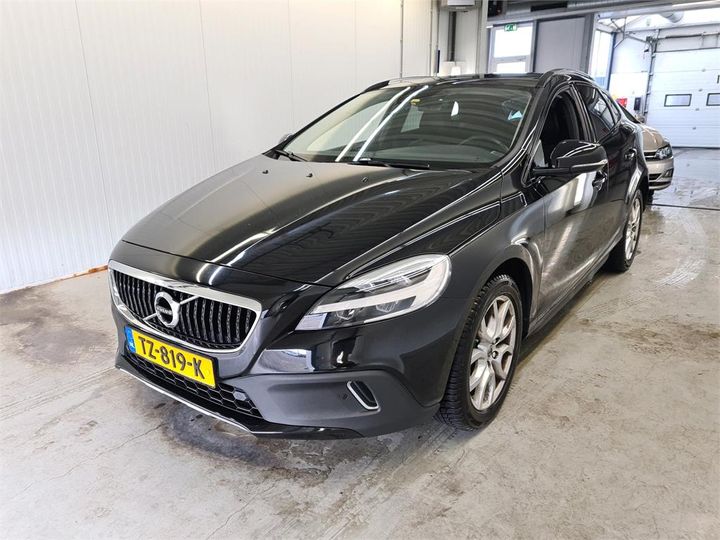 VOLVO V40 2018 yv1mz32v0k2177913