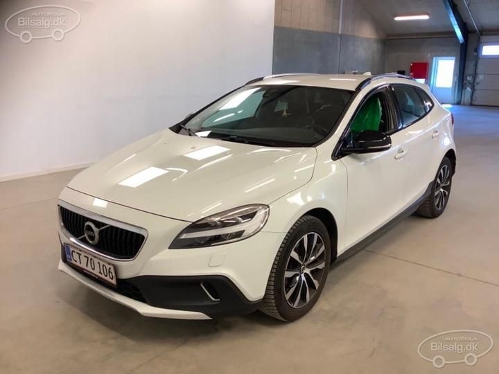 VOLVO V40 CROSS COUNTRY 2020 yv1mz32v0k2187359