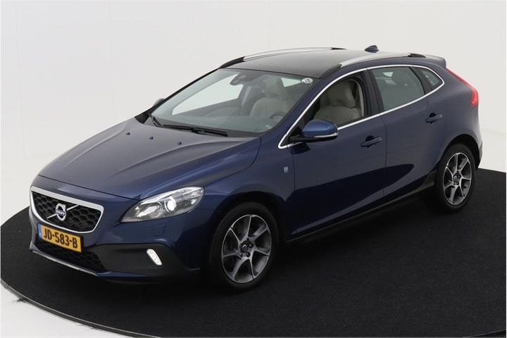 VOLVO V40 2016 yv1mz37l1g2104093