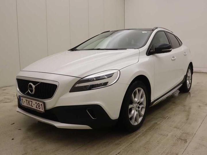 VOLVO V40 2017 yv1mz37l1j2147565