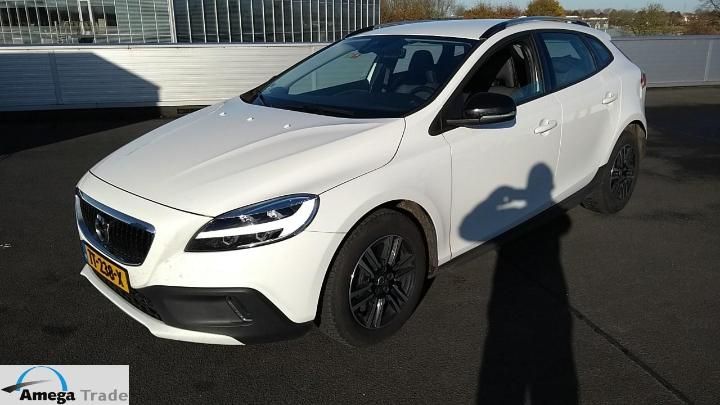 VOLVO V40 CROSS COUNTRY 2018 yv1mz70vok2176917