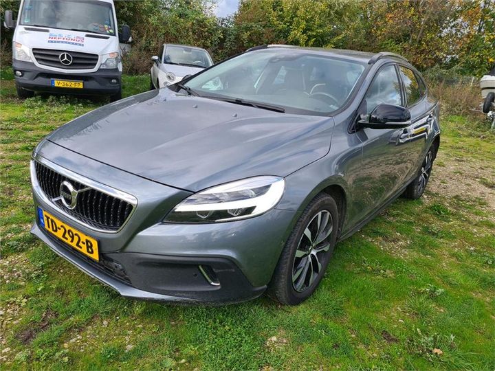 VOLVO V40 CROSS COUNTRY 2018 yv1mz72v0k2171741