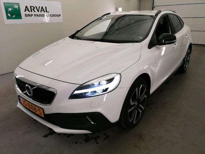 VOLVO V40 2016 yv1mz74l0h2115884