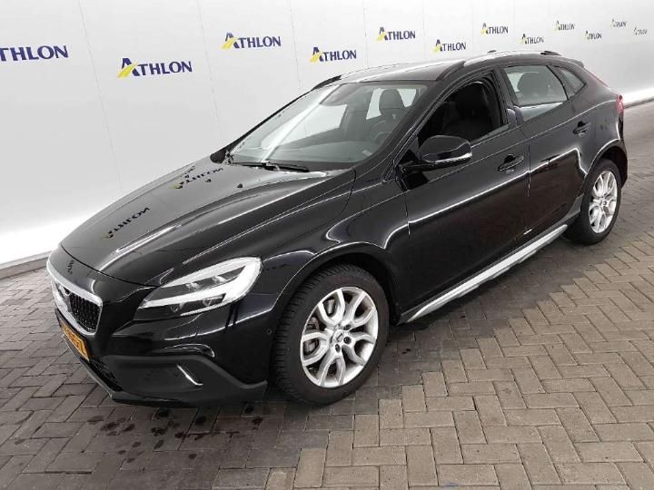 VOLVO V40 CROSS COUNTRY 2017 yv1mz74l0j2142661