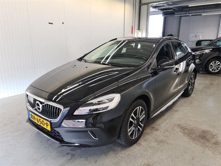 VOLVO V40 2017 yv1mz74l0j2147940