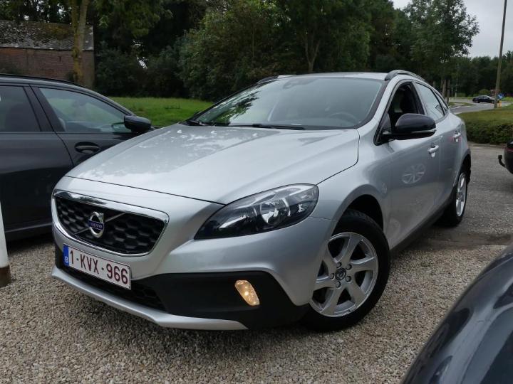 VOLVO V40 CROSS COUNTRY 2015 yv1mz74l1g2095722