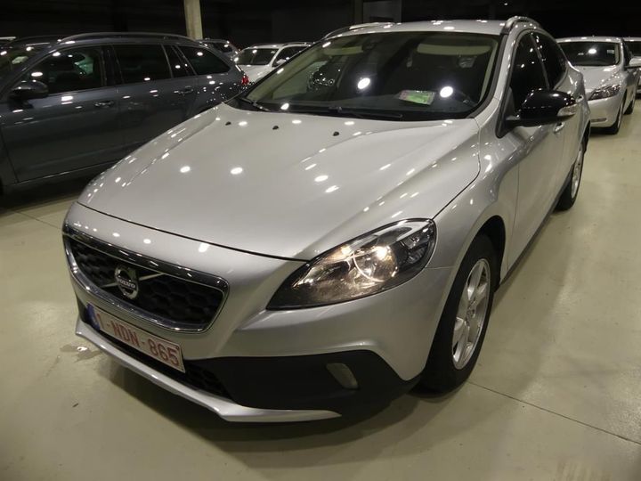 VOLVO V40 CROSS COUNT 2016 yv1mz74l1g2104476