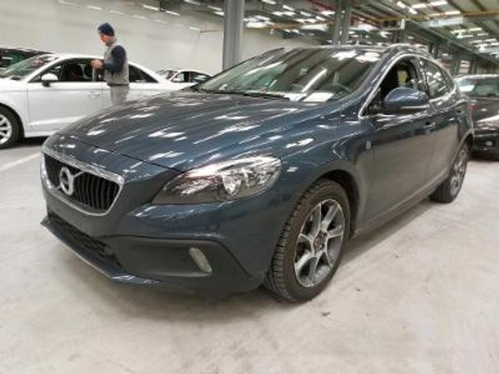 VOLVO V40 CROSS COUNTRY DIESEL - 2016 2017 yv1mz74l1h2129535