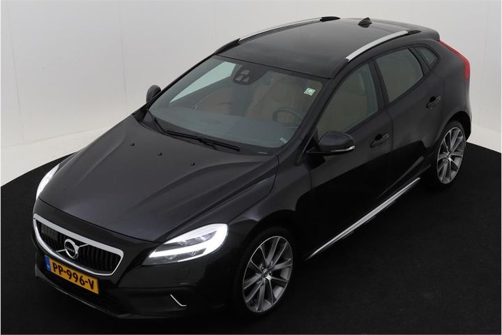 VOLVO V40 2017 yv1mz74l1j2142098