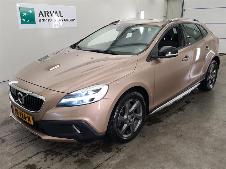 VOLVO V40 2016 yv1mz79l0h2116001