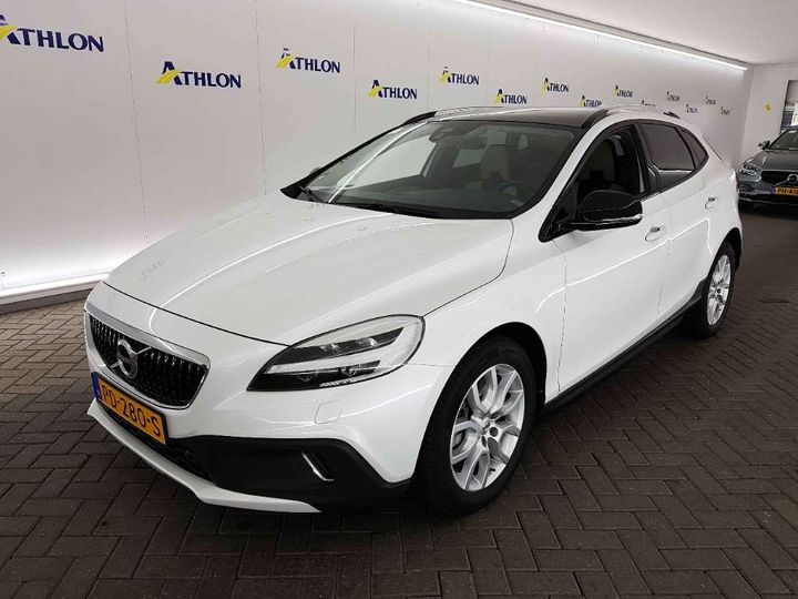 VOLVO V40 CROSS COUNTRY 2017 yv1mz79l0j2139284