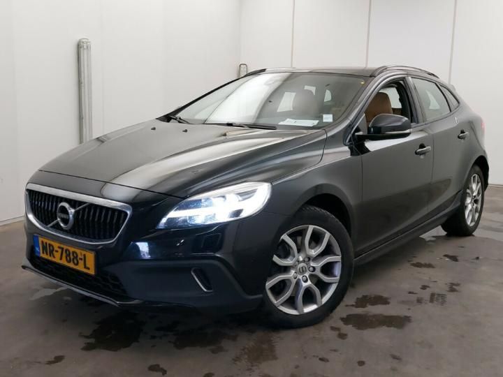 VOLVO V40 2017 yv1mz79l1h2134397