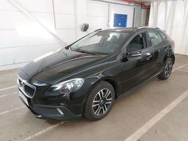 VOLVO V40 2017 yv1mz79l1h2135073