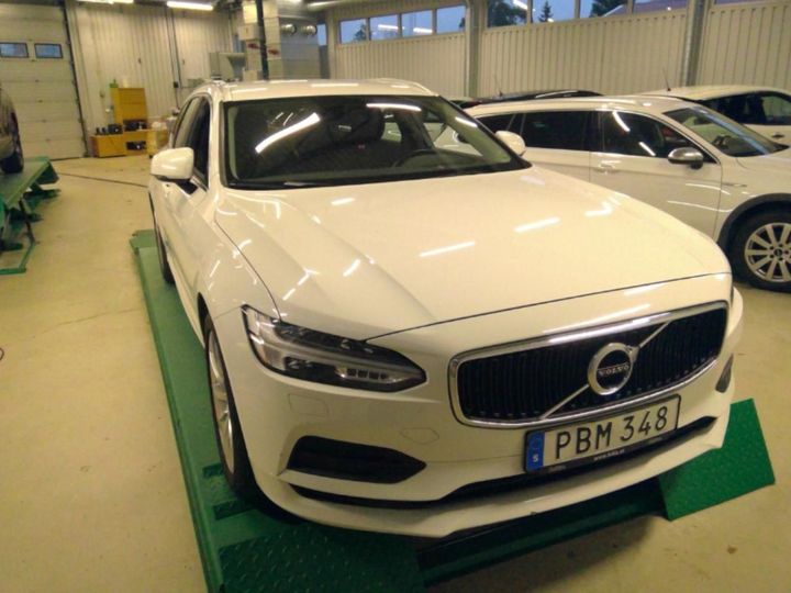 VOLVO V90 2018 yv1pw72udk1091902