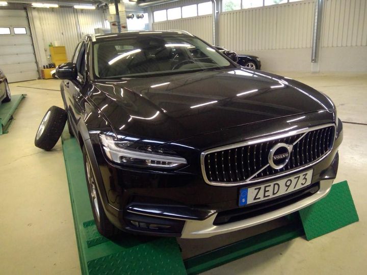 VOLVO V90 CROSS COUNT 2018 yv1pza8bcj1031013