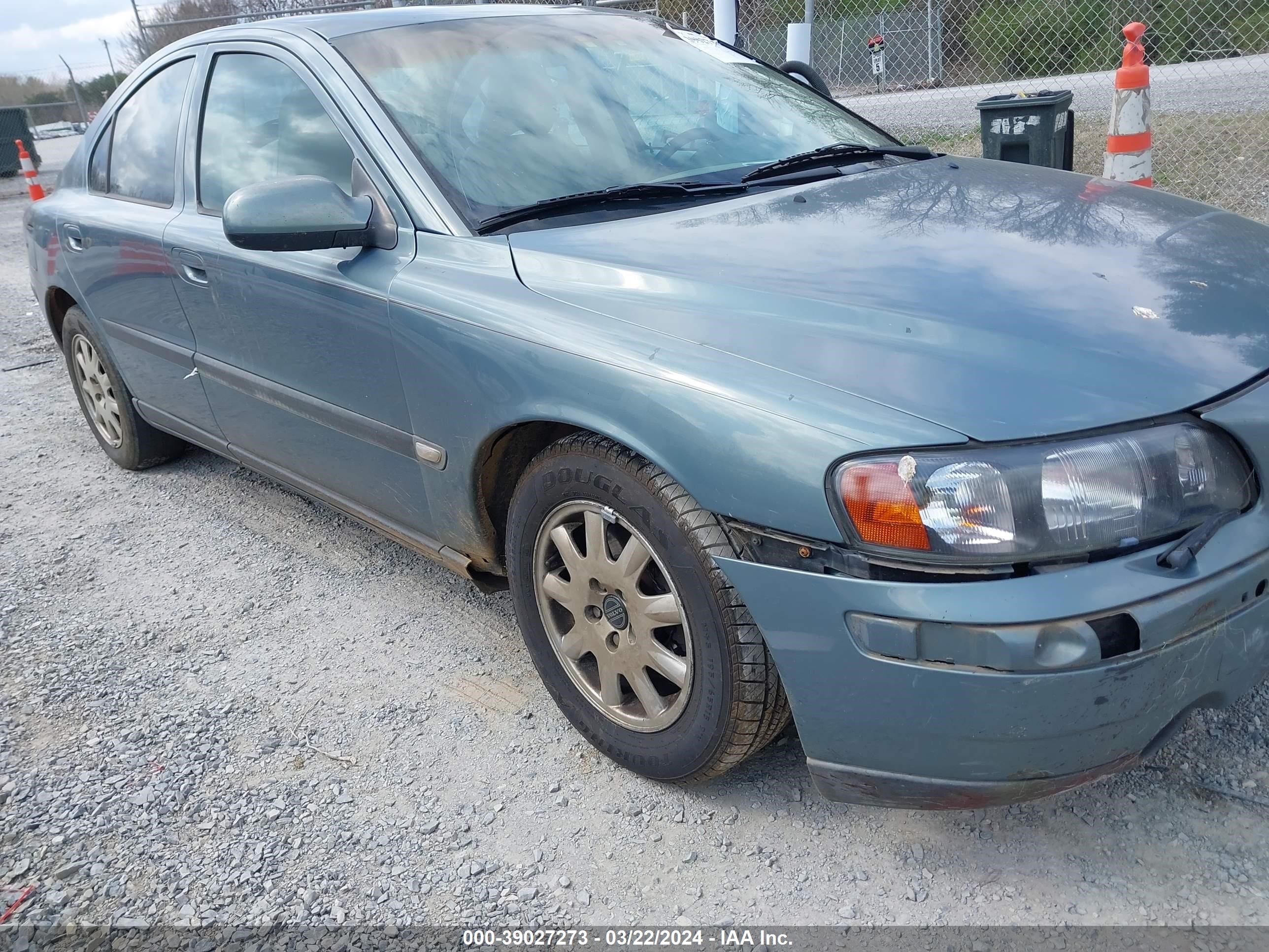 VOLVO S60 2002 yv1rs61r822116159