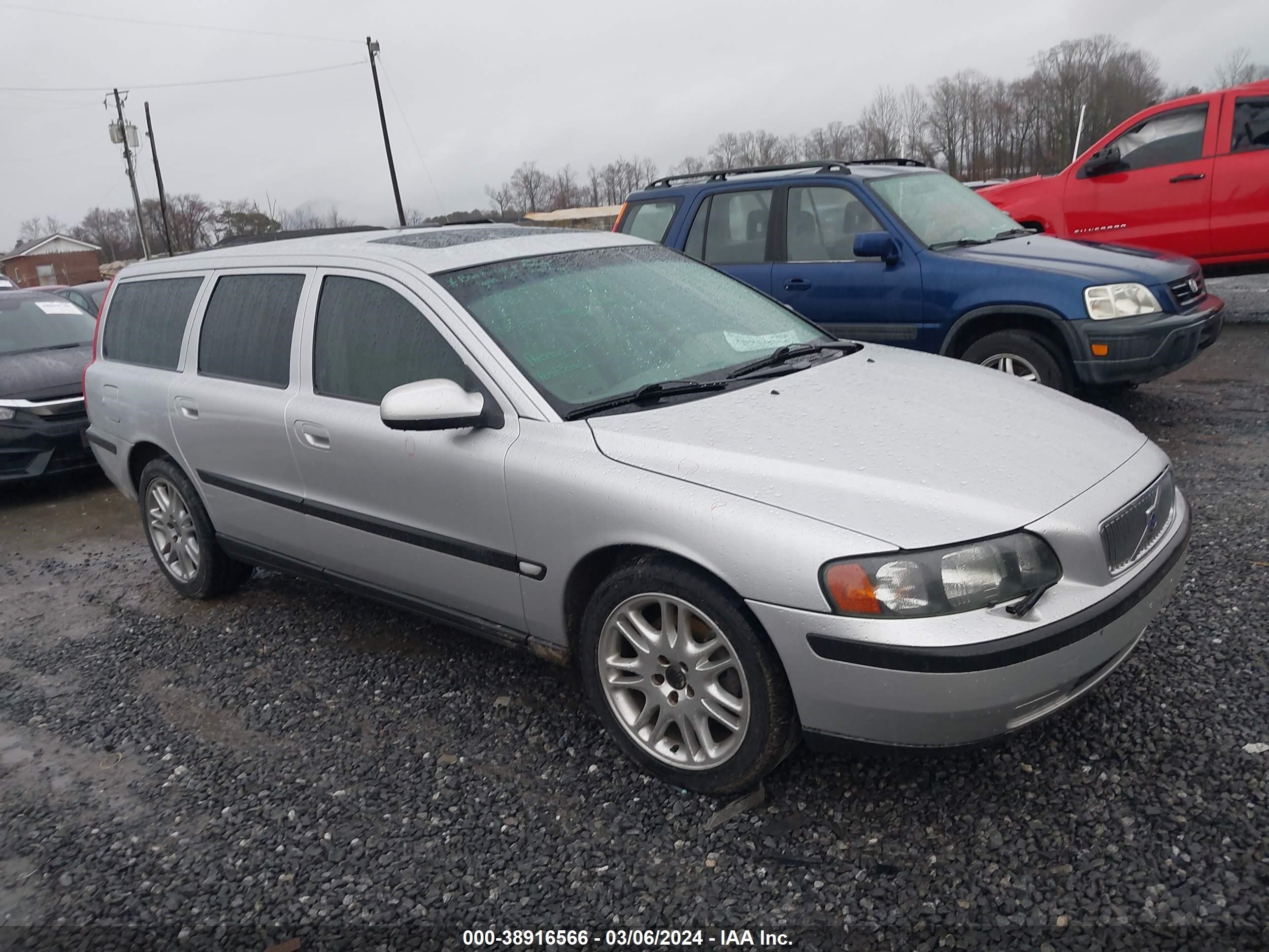 VOLVO V70 2001 yv1sw53d311132274