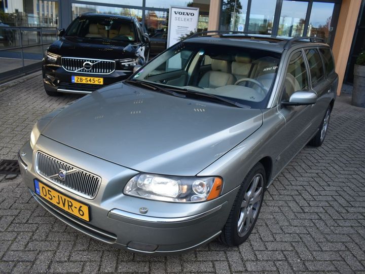 VOLVO V70 2005 yv1sw544962533758