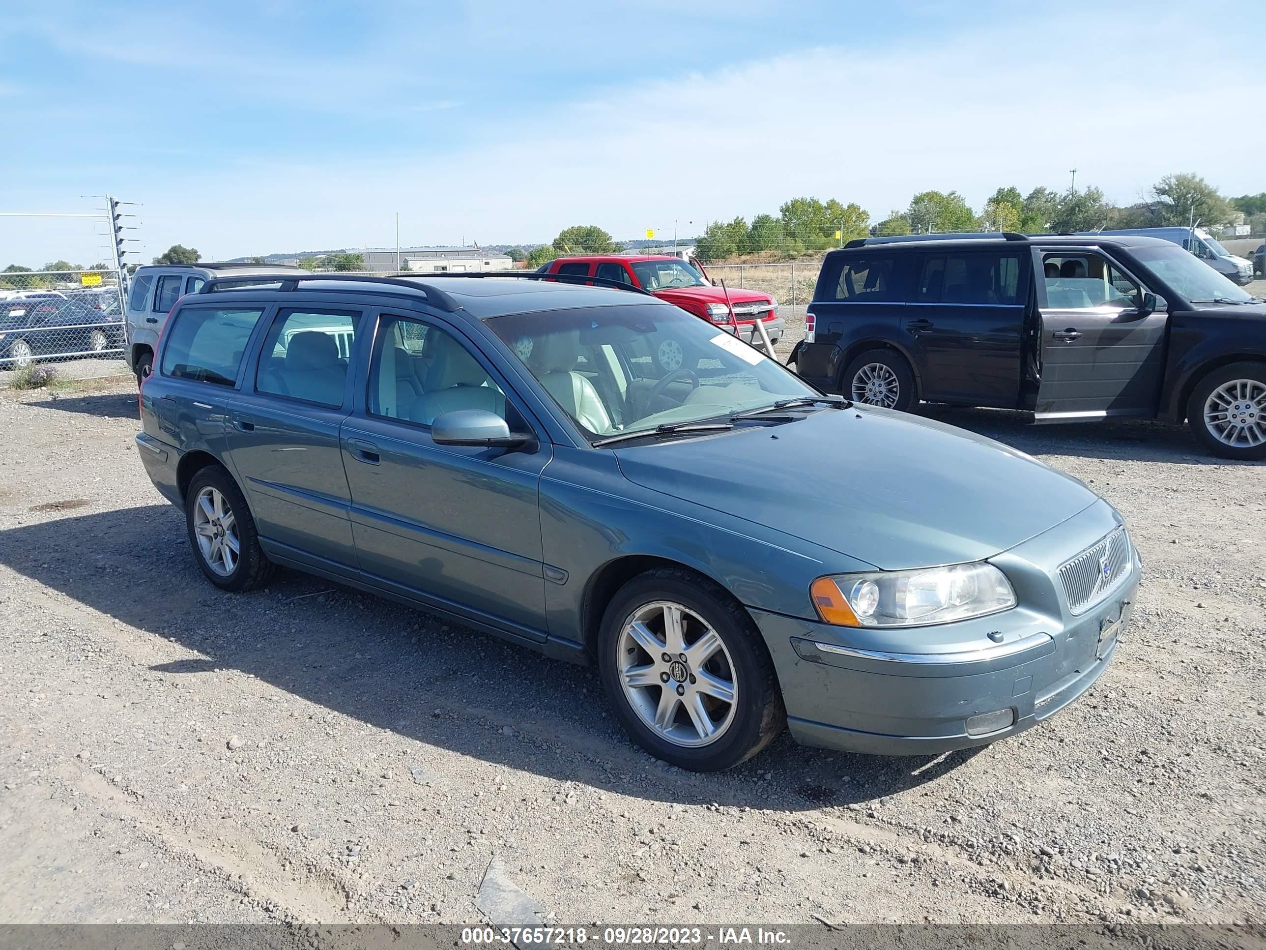 VOLVO V70 2005 yv1sw592652507628