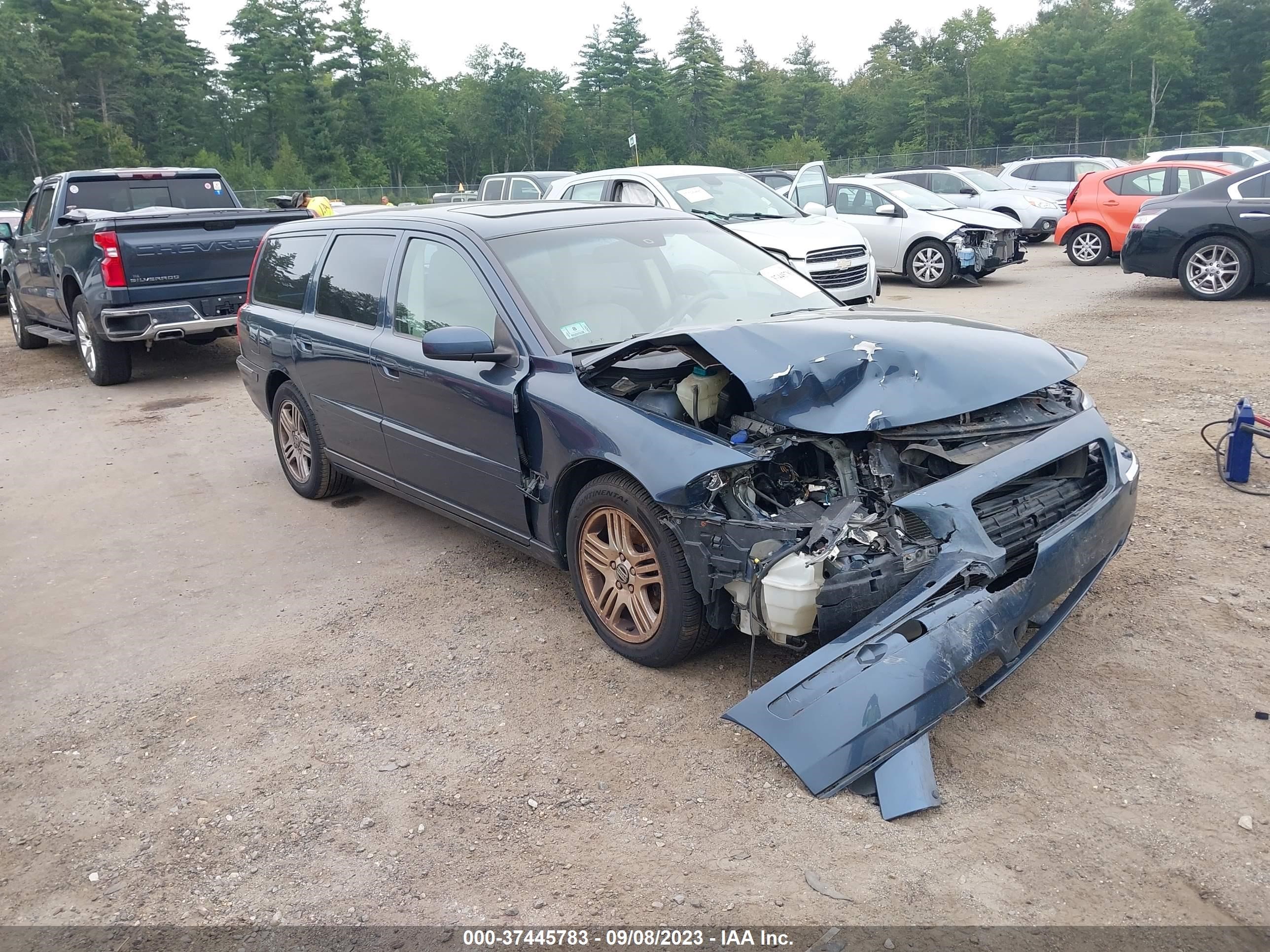 VOLVO V70 2006 yv1sw592762548061