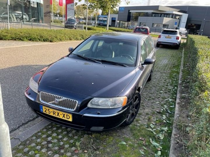 VOLVO V70 2005 yv1sw595962552595