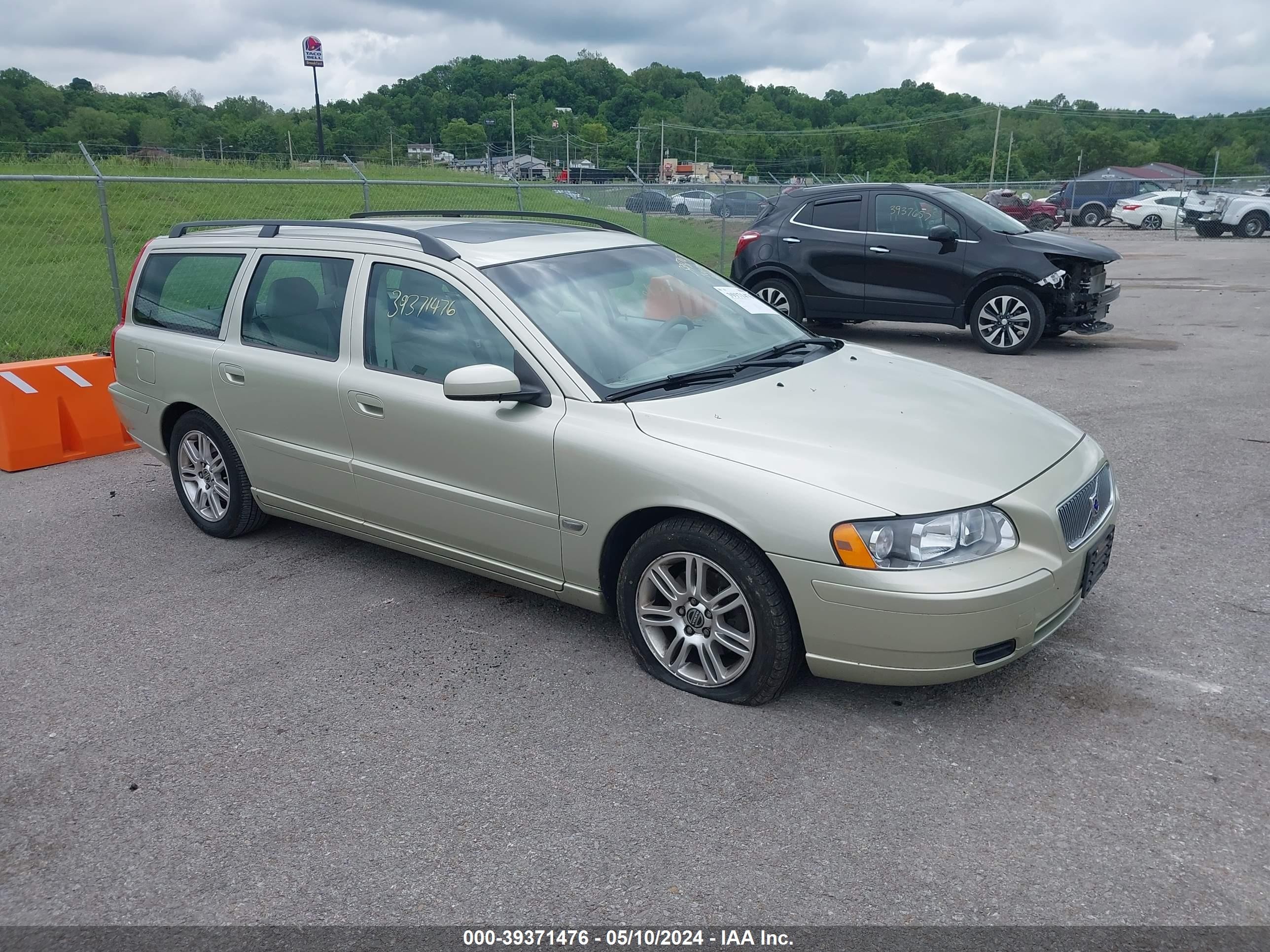 VOLVO V70 2006 yv1sw612862556834