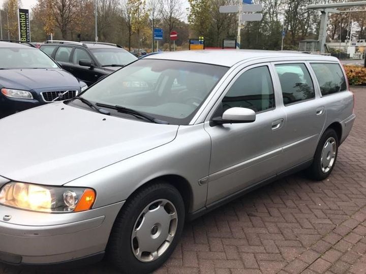 VOLVO V70 2005 yv1sw654252509285