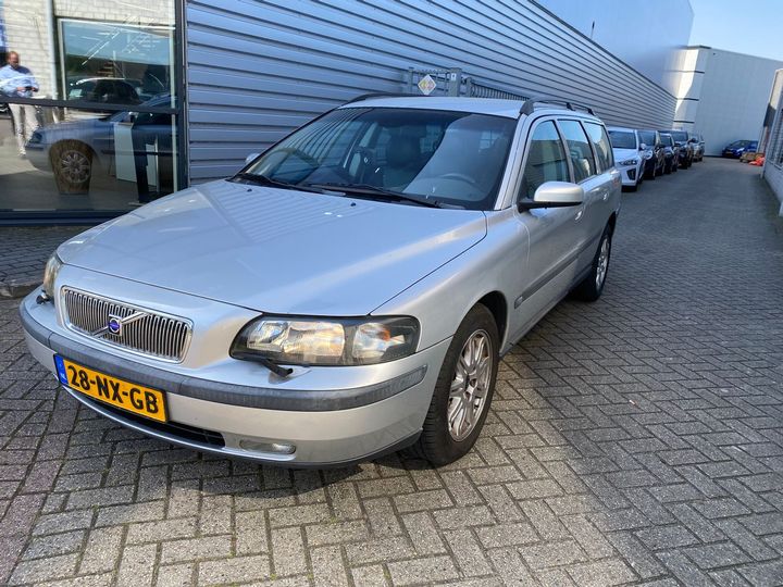 VOLVO V70 2004 yv1sw65s242429433