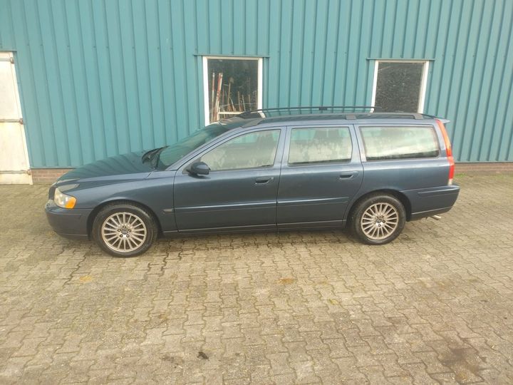 VOLVO V70 2005 yv1sw746952496334