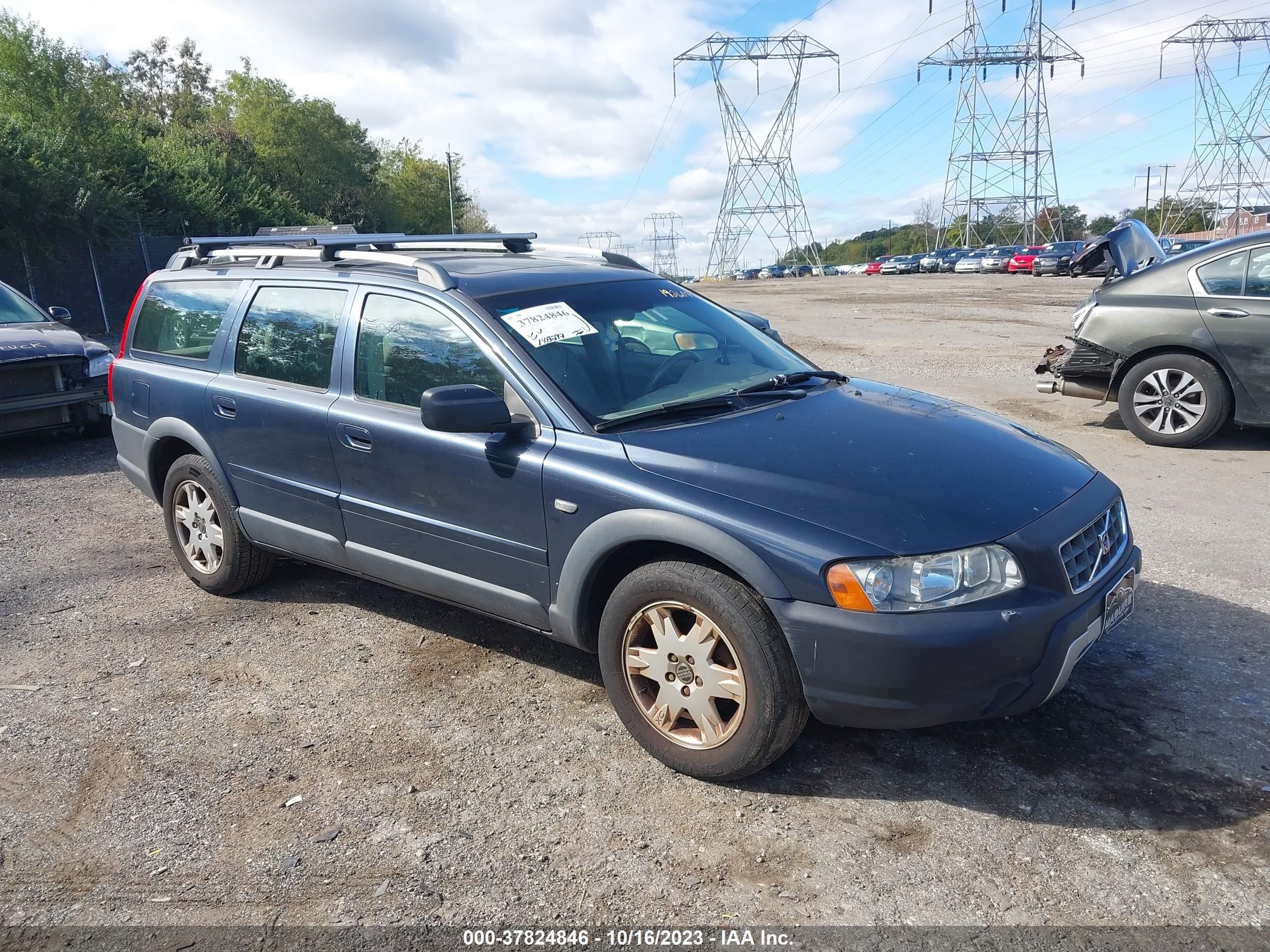 VOLVO XC70 2005 yv1sz592351192607