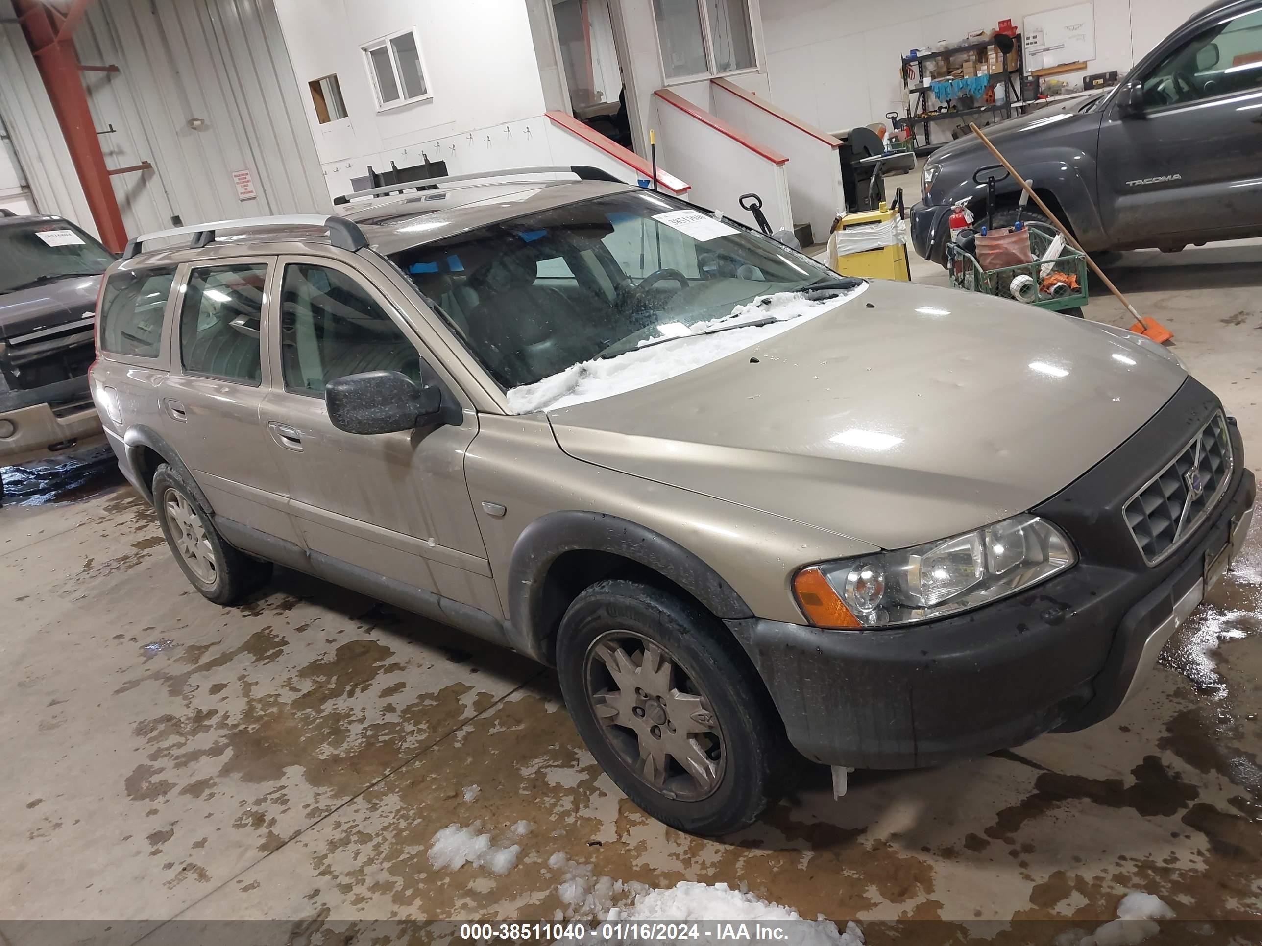 VOLVO XC70 2005 yv1sz592351201869