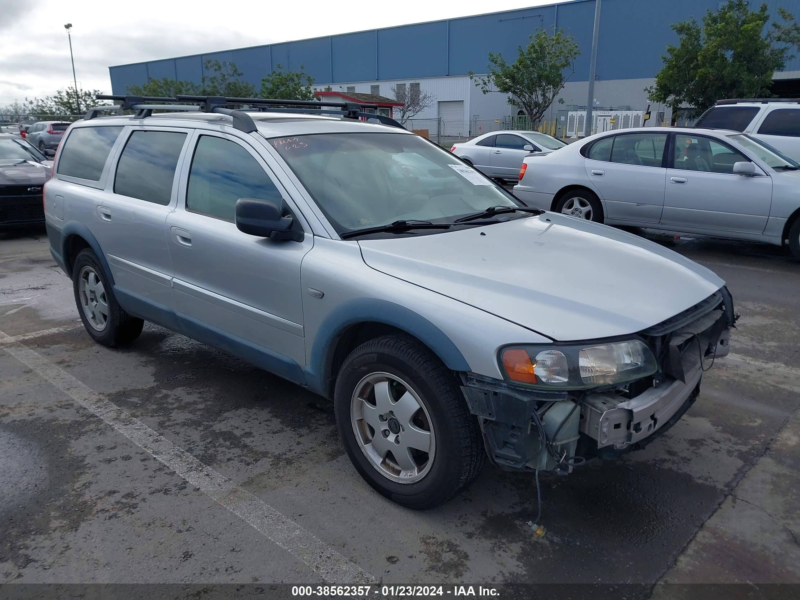 VOLVO XC70 2004 yv1sz59h641129486