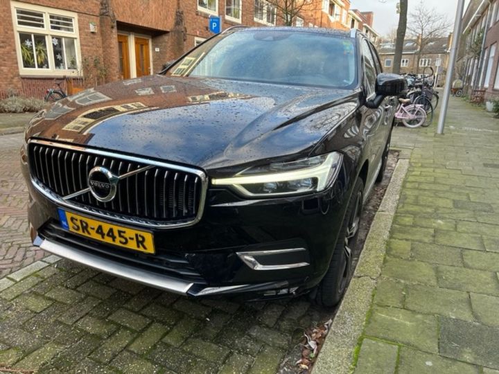 VOLVO XC60 2018 yv1uz25bdj1059438