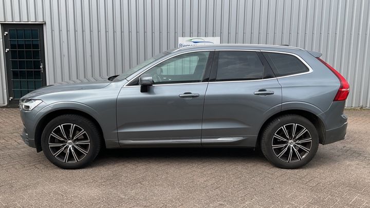 VOLVO XC60 2018 yv1uz25udk1252950