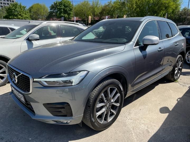 VOLVO XC60 SUV 2018 yv1uz68bcj1025004