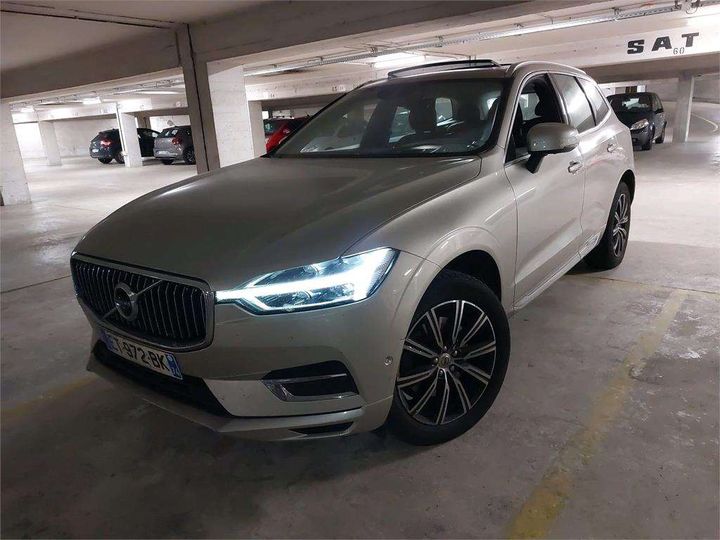 VOLVO XC60 2017 yv1uz68ucj1049676