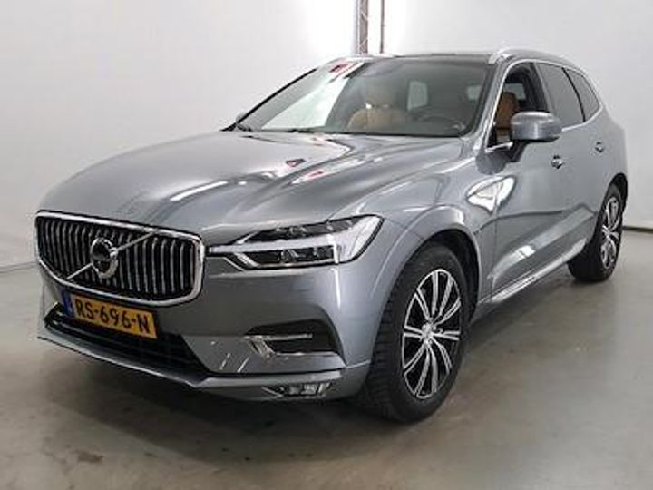 VOLVO XC60 2018 yv1uz68ucj1058244