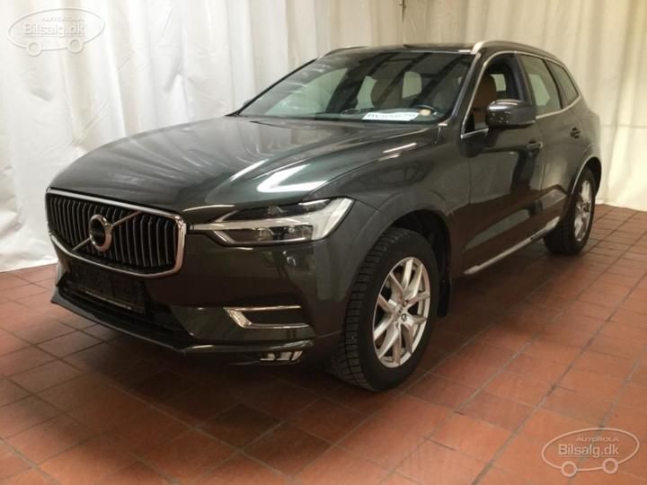 VOLVO XC60 SUV 2018 yv1uz68ucj1091741