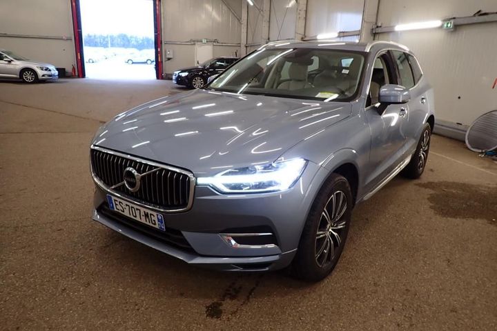 VOLVO XC60 2017 yv1uza8ucj1043135